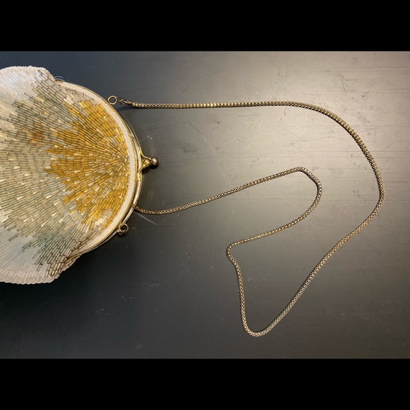 White & Gold Beaded Evening Handbag - Picture 4 of 7